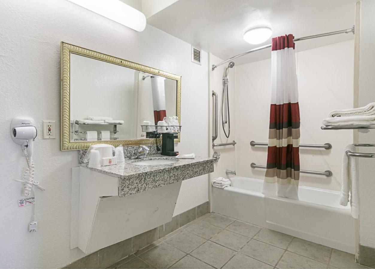 Red Roof Inn Forsyth Zewnętrze zdjęcie