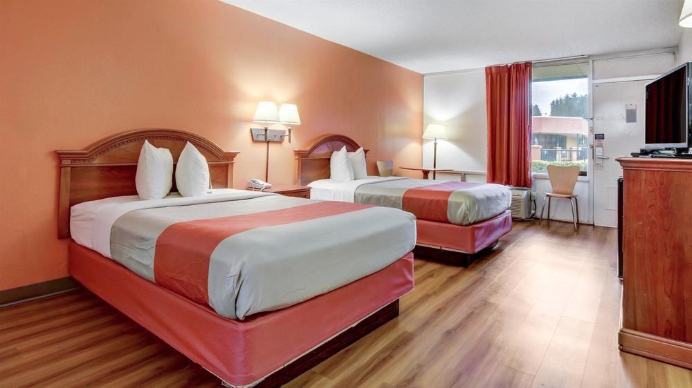 Red Roof Inn Forsyth Zewnętrze zdjęcie
